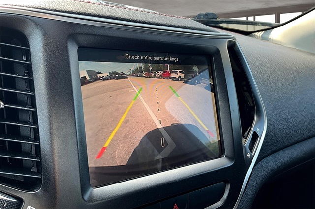2019 Jeep Cherokee Trailhawk photo 19