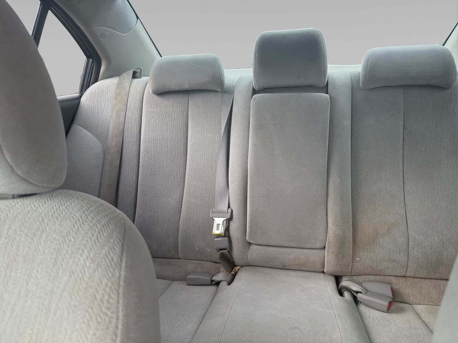 2010 Kia Optima LX photo 13