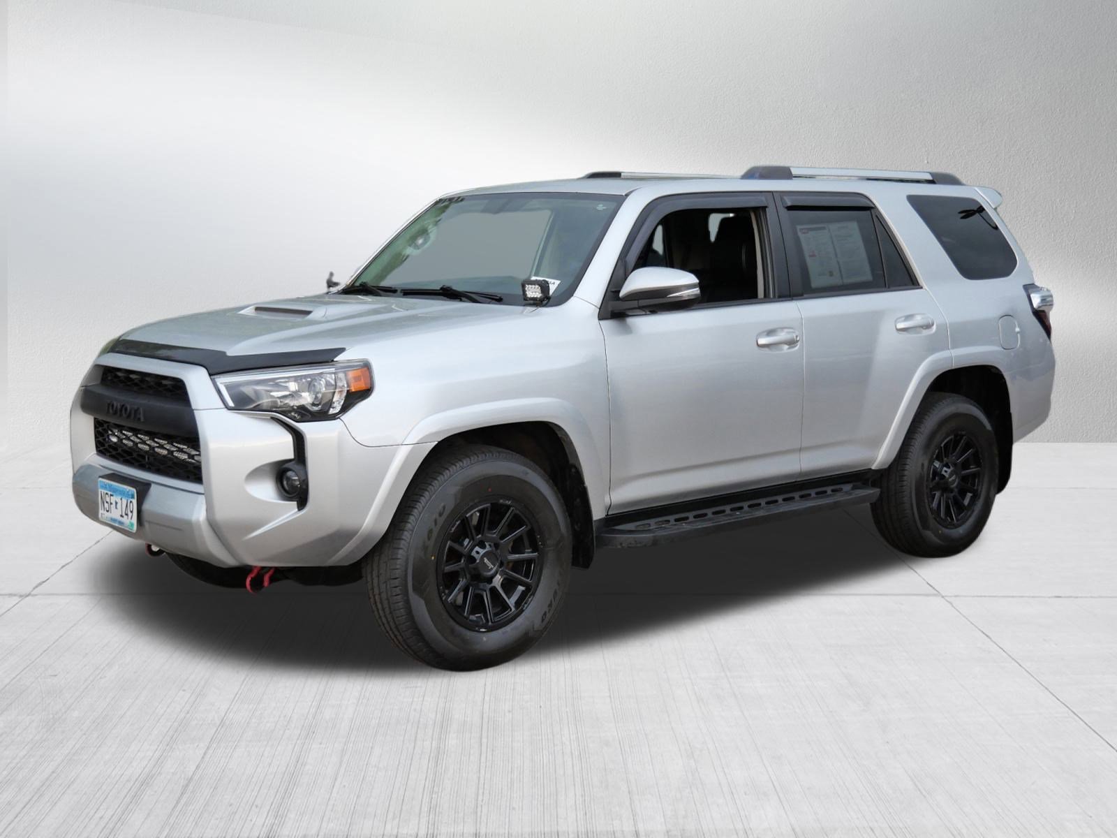 2016 Toyota 4Runner Trail 4WD photo 3