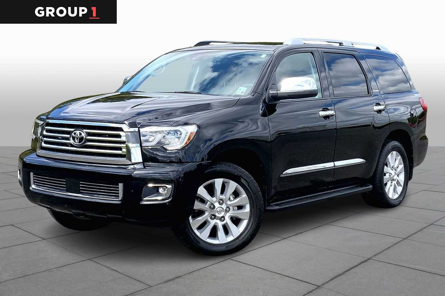 2019 Toyota Sequoia Platinum's photo