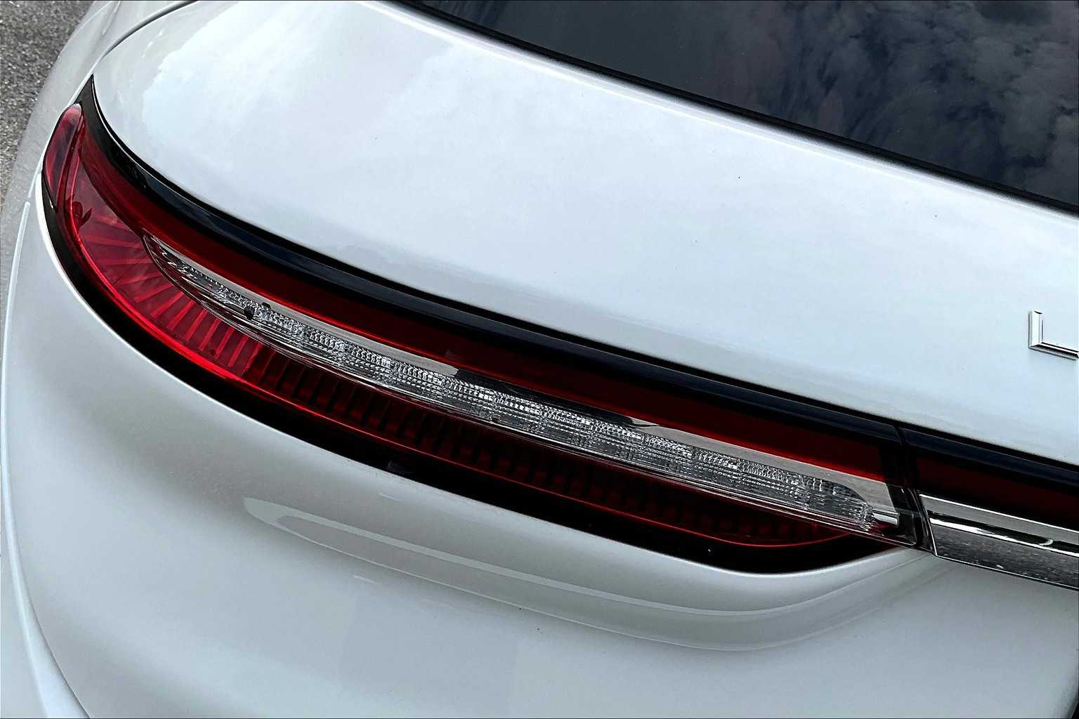 2023 Lincoln Corsair Standard photo 25