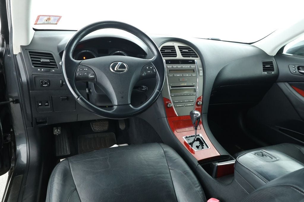 2009 Lexus ES 350 photo 11