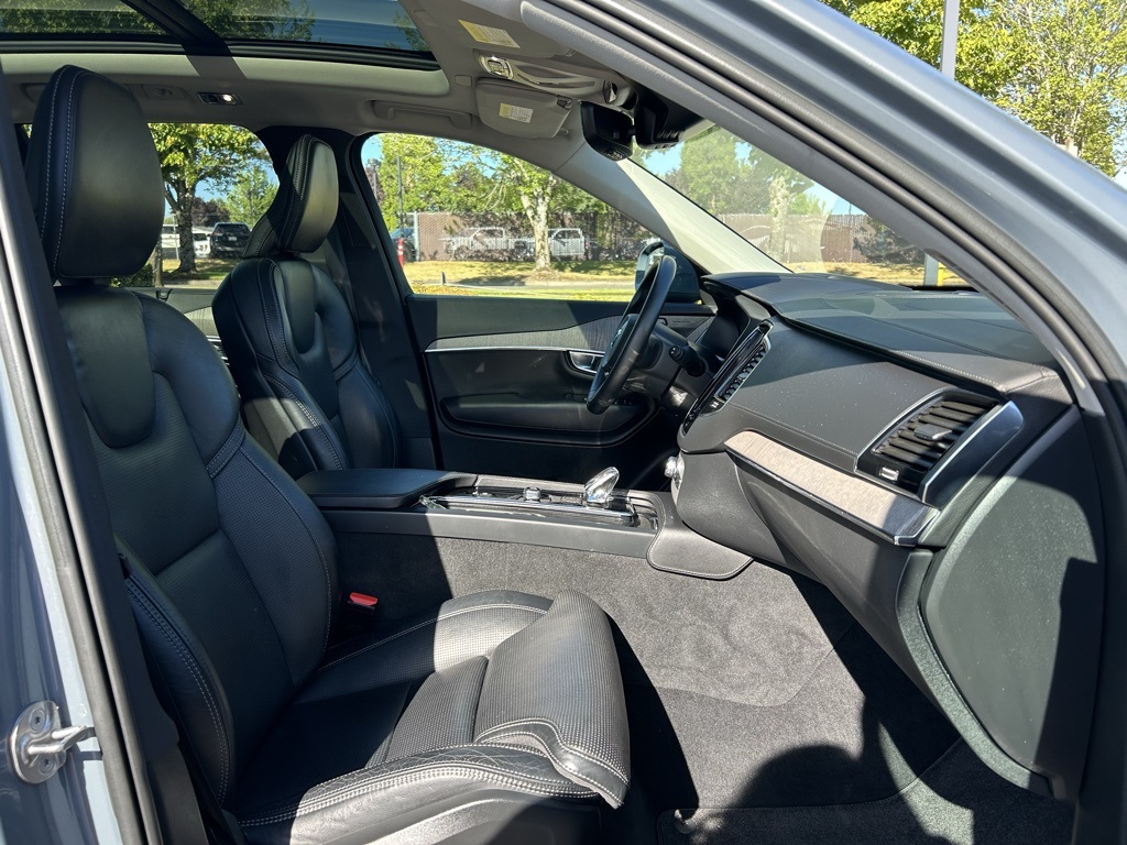 2022 Volvo XC90 Recharge T8 Inscription photo 23