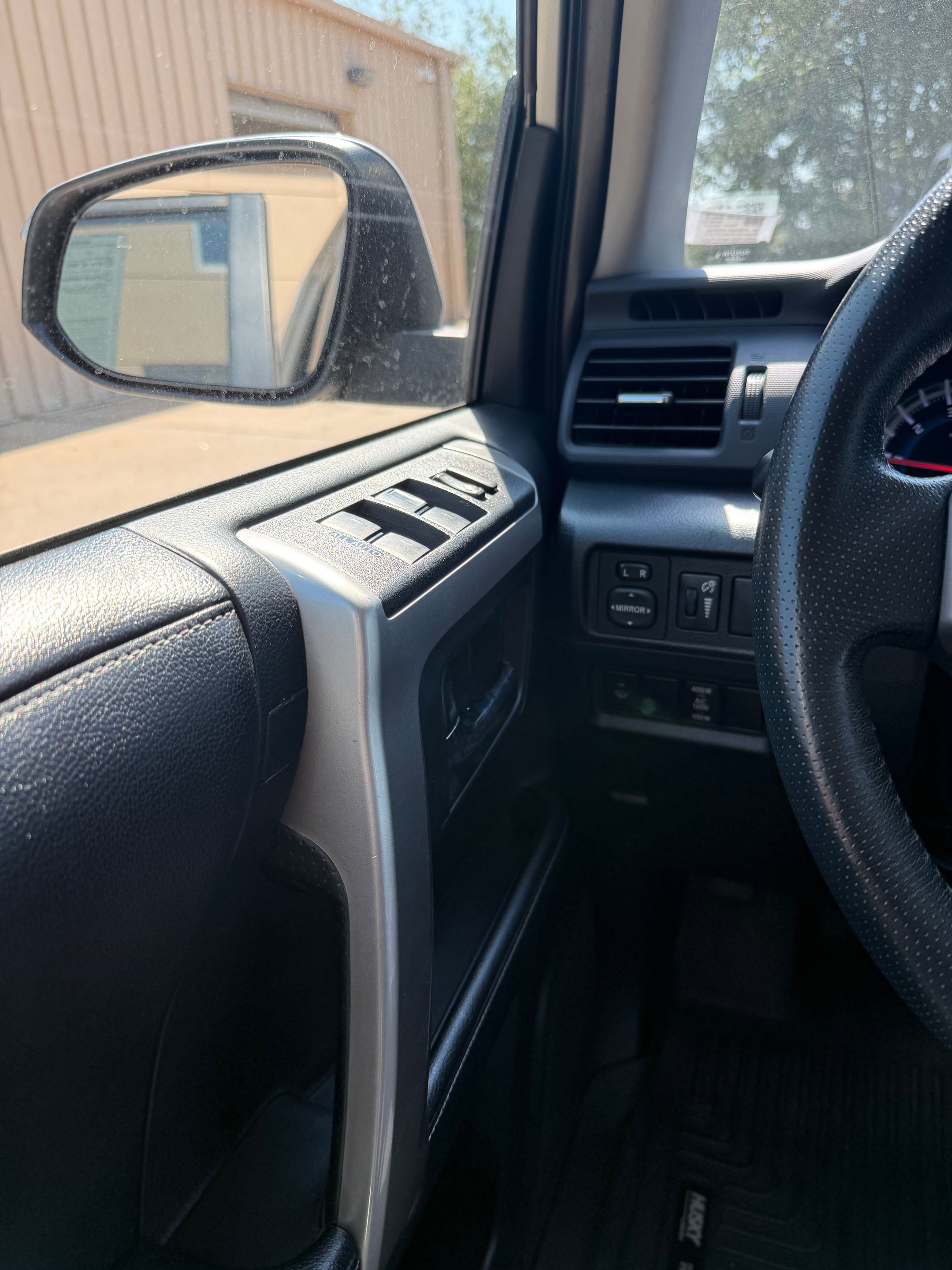 2019 Toyota 4Runner SR5 4WD photo 25