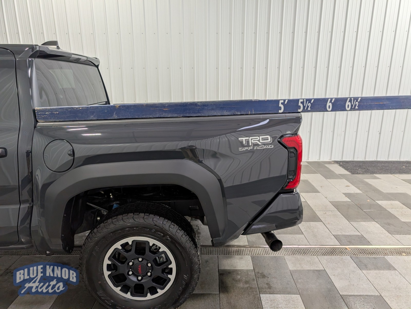 2025 Toyota Tacoma TRD photo 3