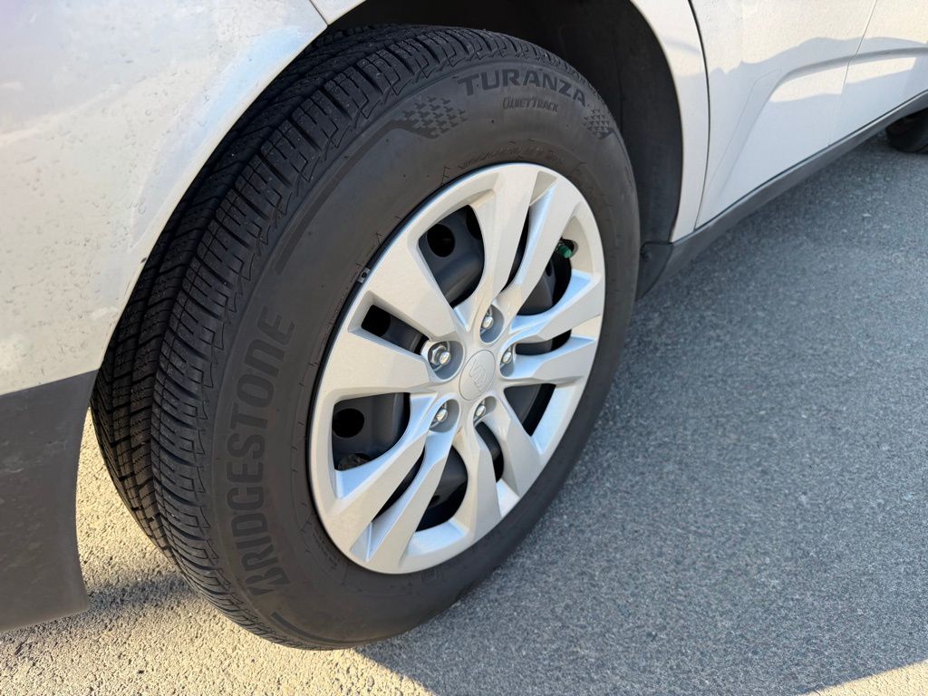2020 Kia Soul LX photo 14