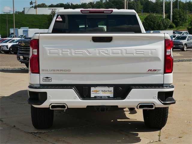 2026 Chevrolet Silverado 1500 RST photo 4