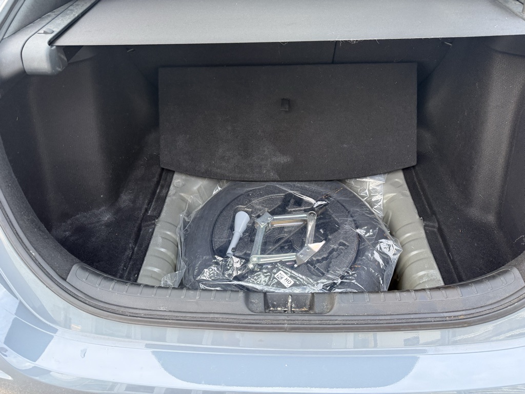 2022 Honda Civic Hatchback Sport Touring photo 30