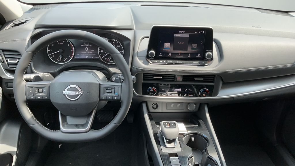 2026 Nissan Rogue SV photo 12