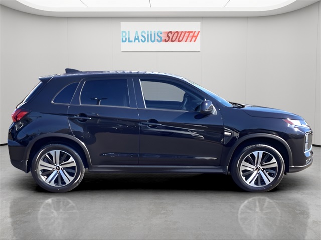 2021 Mitsubishi Outlander Sport ES photo 2