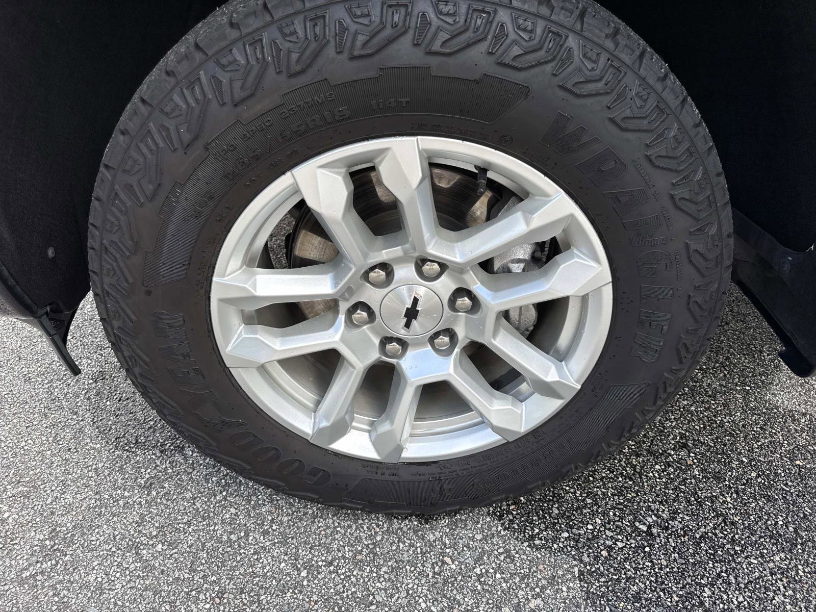 2024 Chevrolet Silverado 1500 RST photo 31