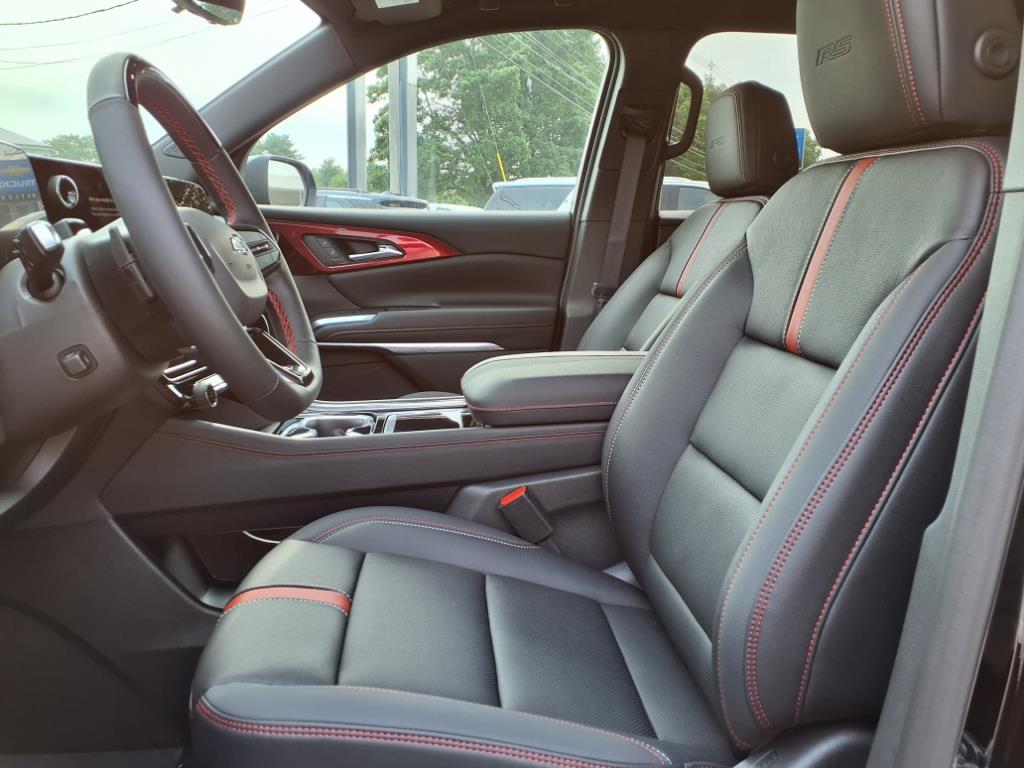 2026 Chevrolet Traverse RS photo 11