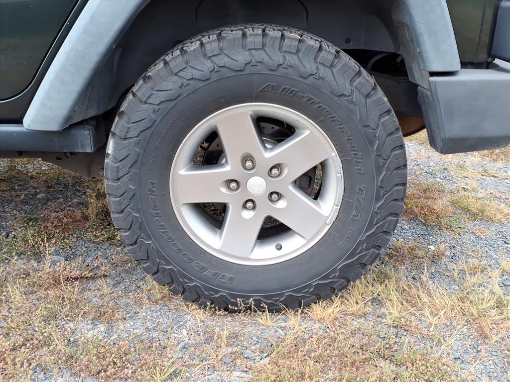 2011 Jeep Wrangler Unlimited Rubicon photo 8