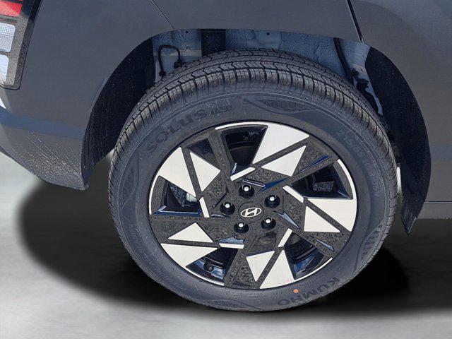 2025 Hyundai Kona SEL photo 4