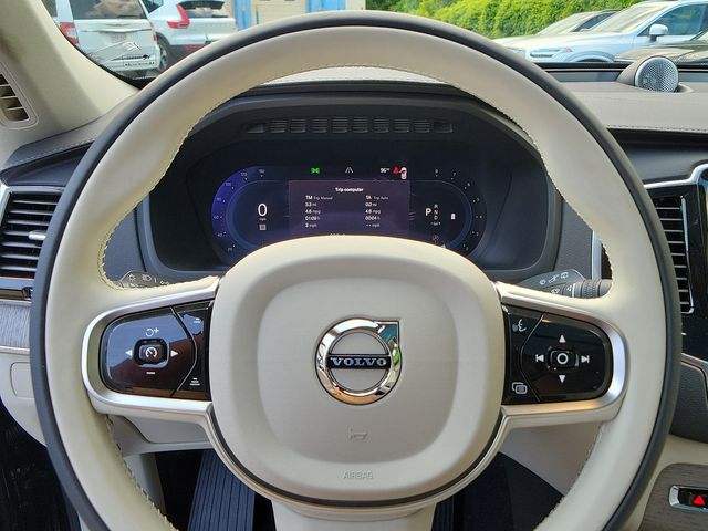 2025 Volvo XC90 photo 15