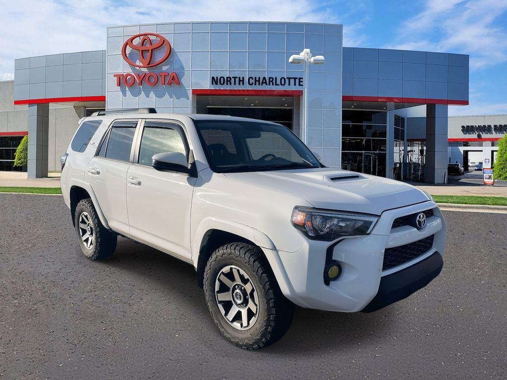 2019 Toyota 4Runner TRD Off-Road's photo