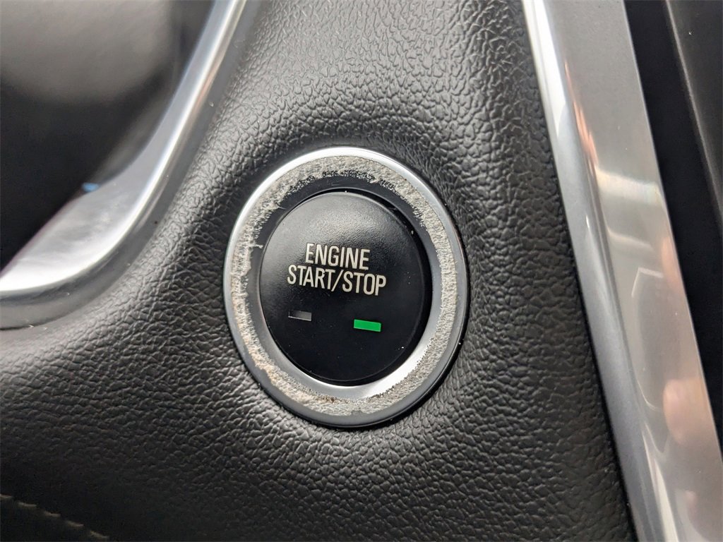 2022 Chevrolet Traverse Leather photo 21
