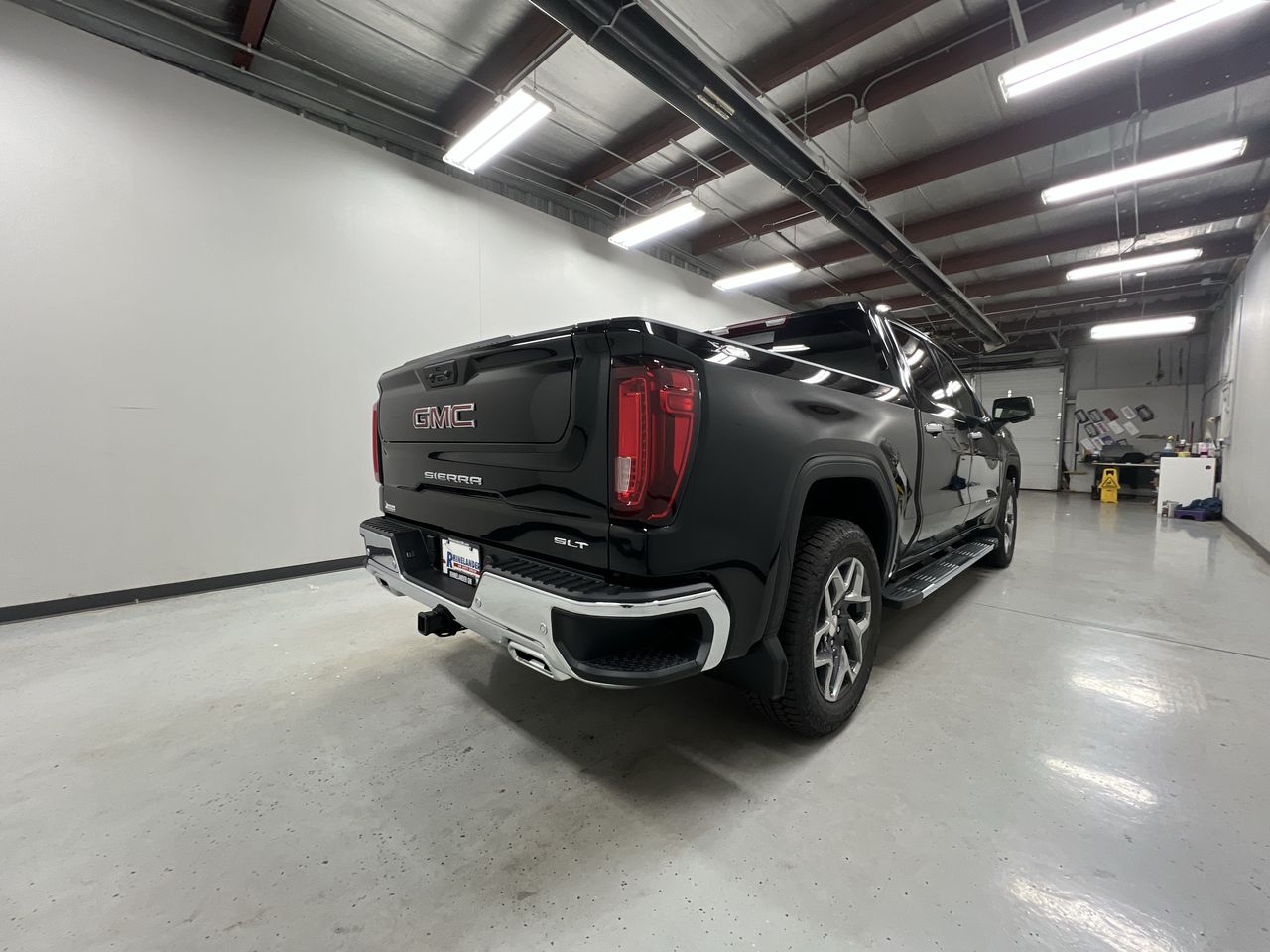 2026 Gmc Sierra 1500 SLT photo 6