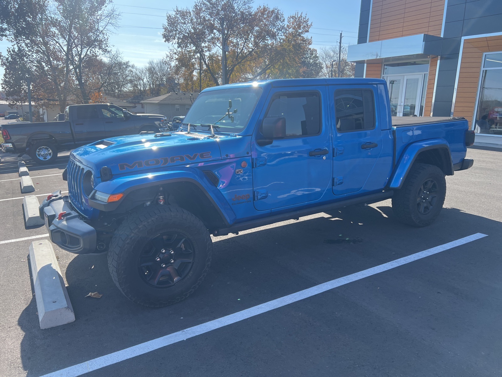2021 Jeep Gladiator Mojave photo 3