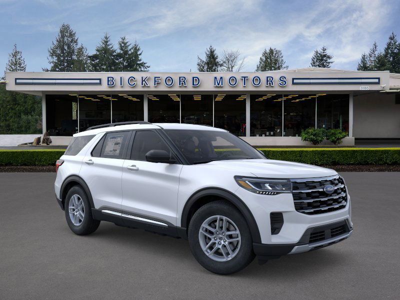 2025 Ford Explorer photo 5