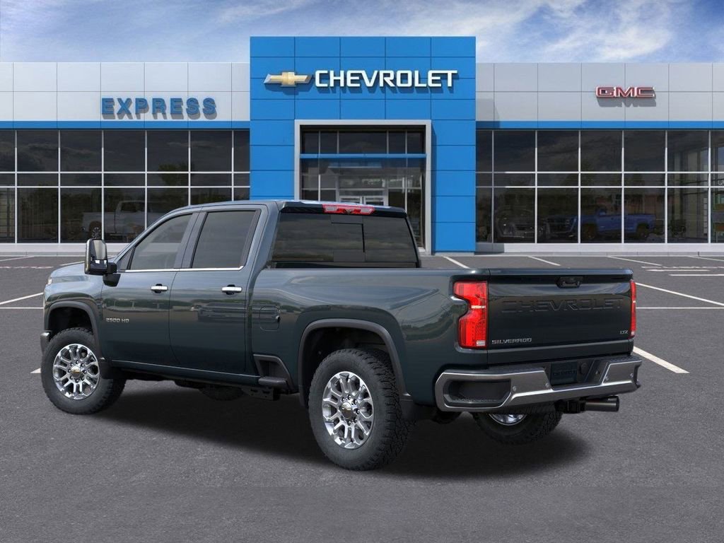 2025 Chevrolet Silverado 2500HD LTZ photo 3