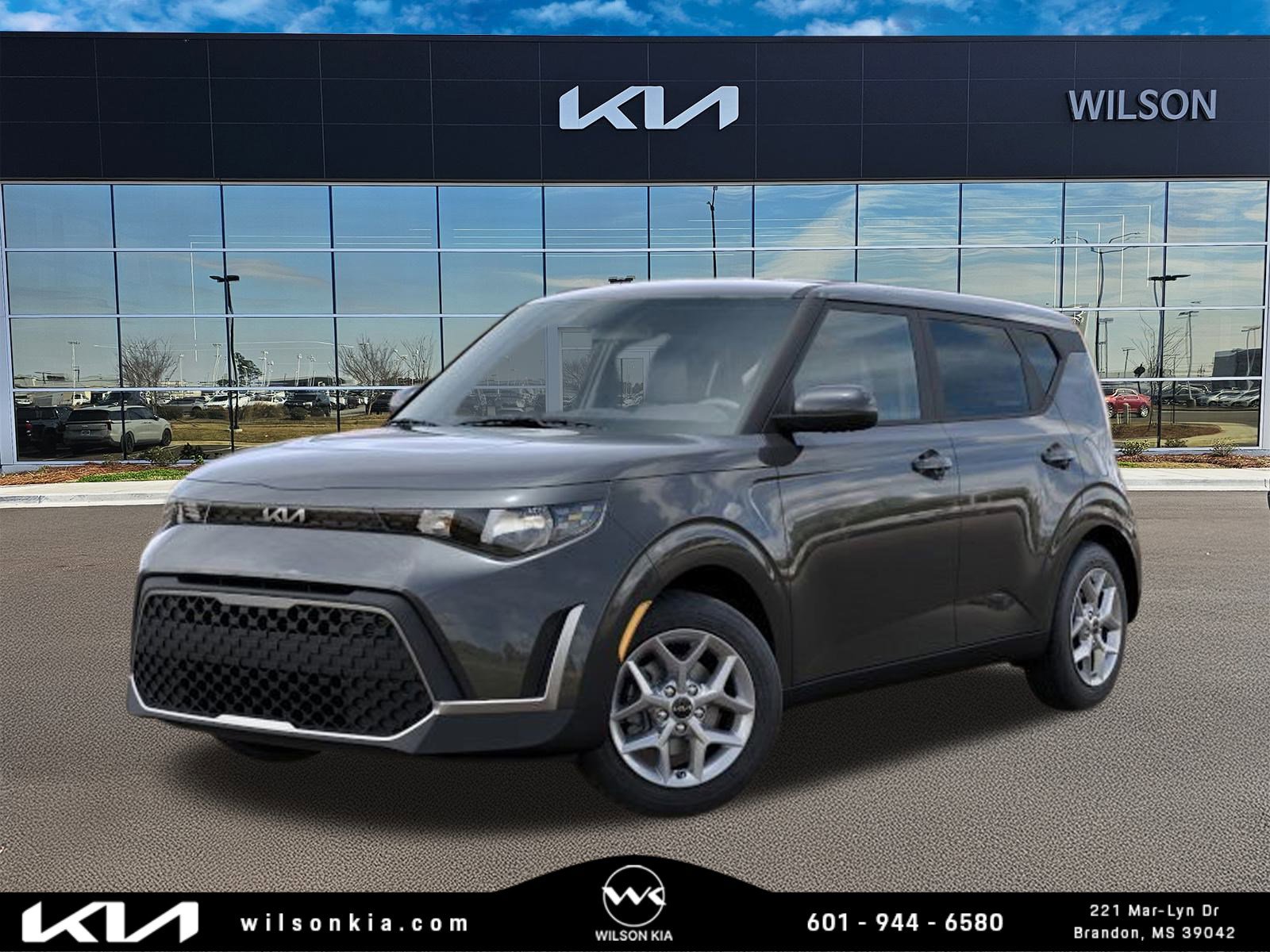 2025 Kia Soul LX's photo