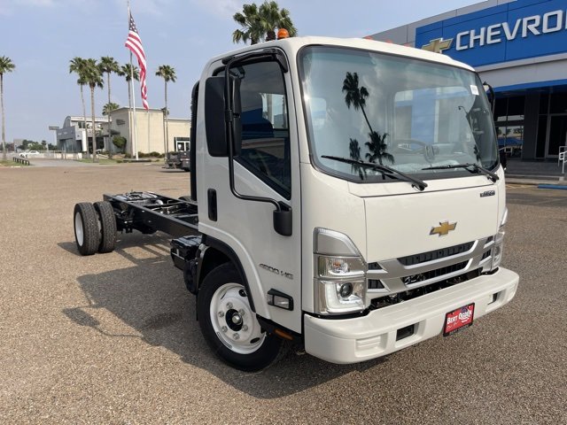 2024 Chevrolet Low Cab Forward Base's photo