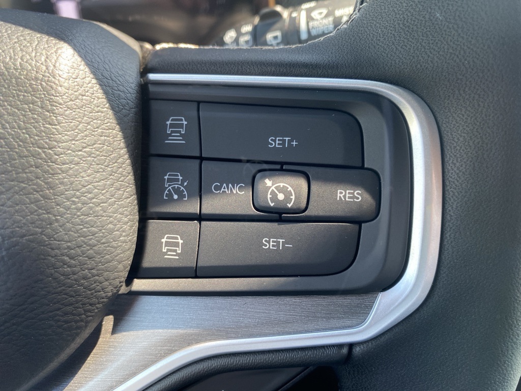 2025 Jeep Wagoneer L Series III photo 19