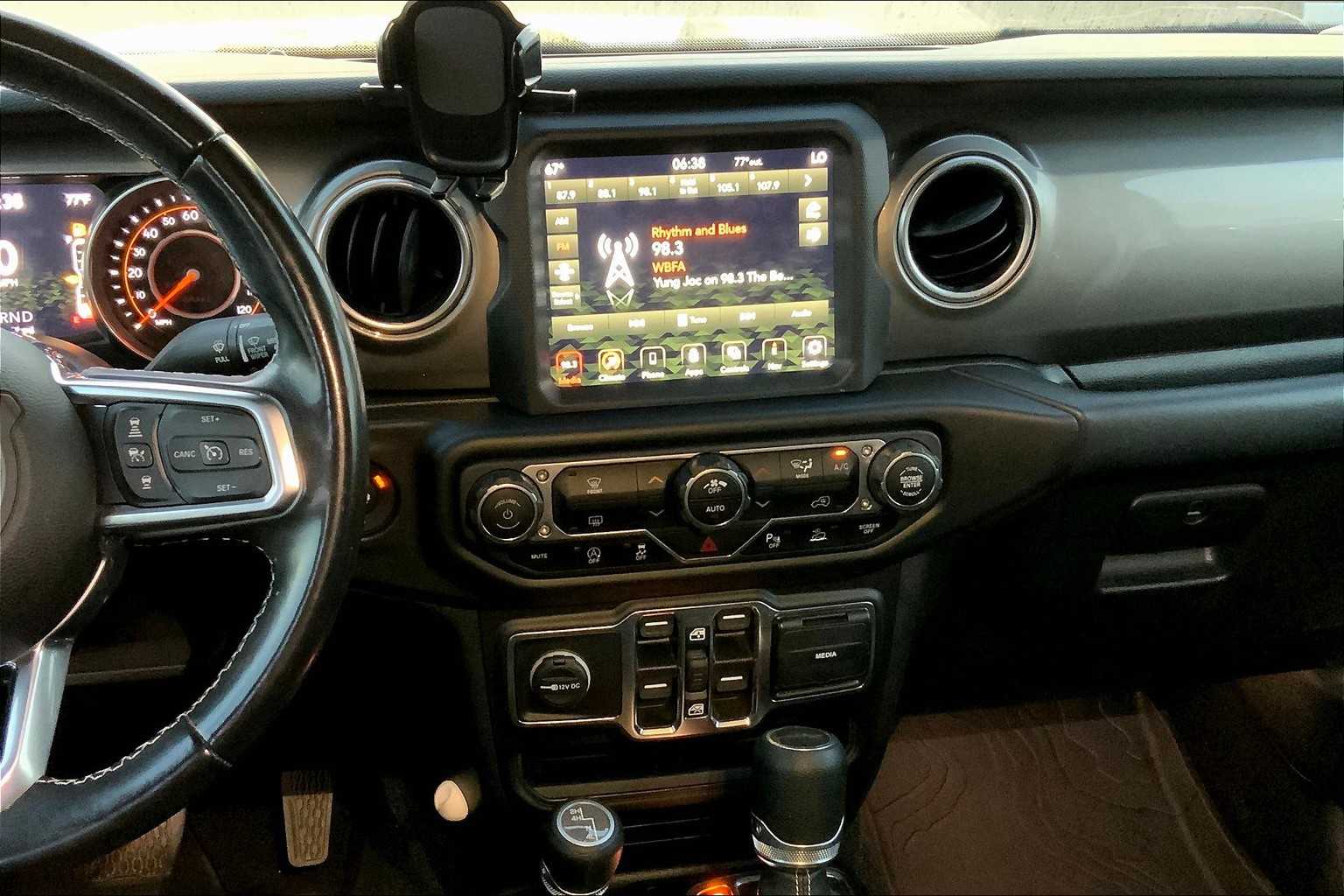 2020 Jeep Gladiator Overland photo 6