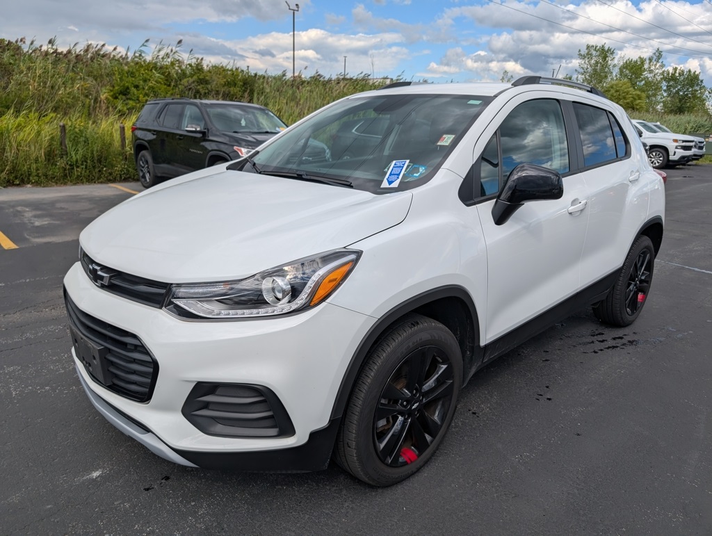2022 Chevrolet Trax LT photo 3