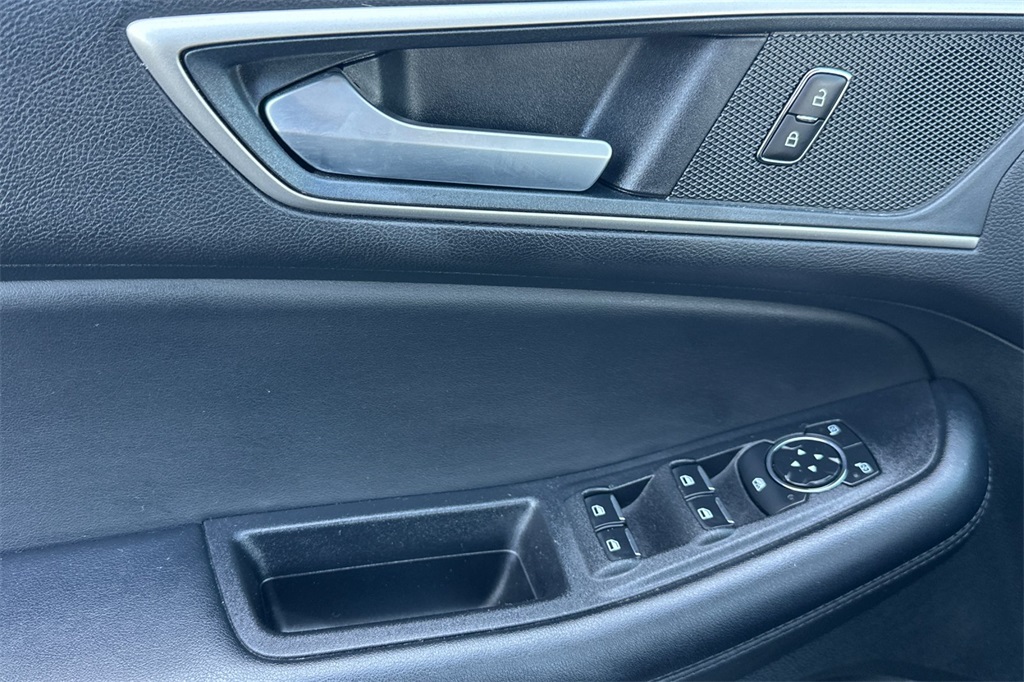 2024 Ford Edge SEL photo 10