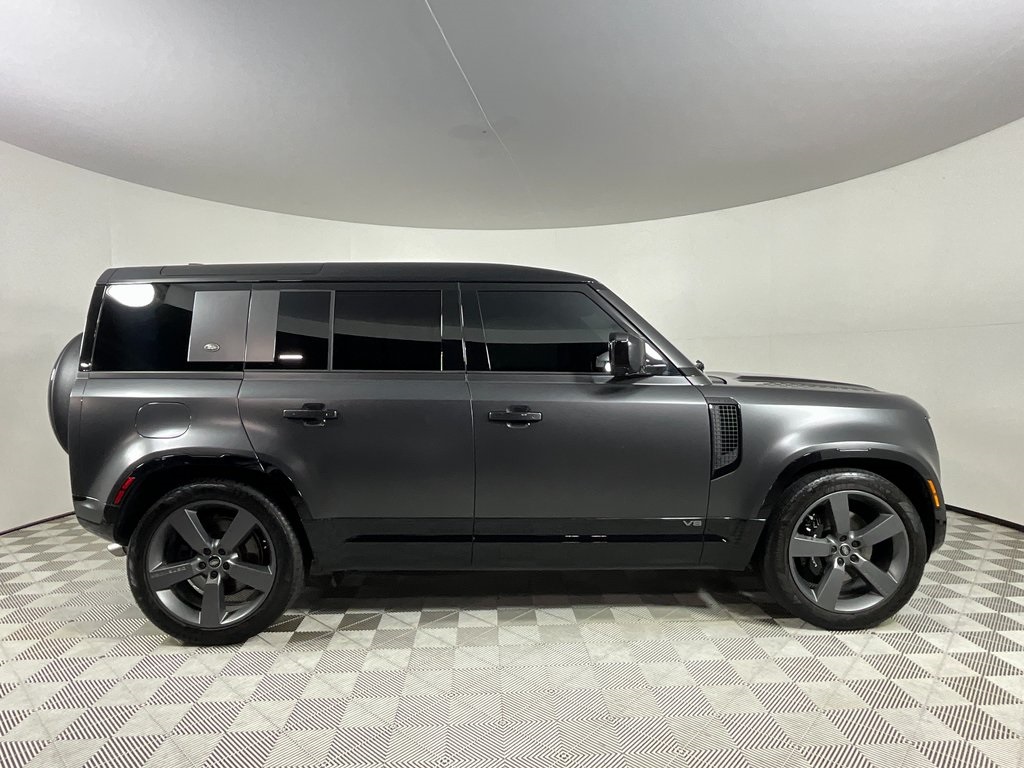 2023 Land Rover Defender 110 Carpathian Edition photo 3