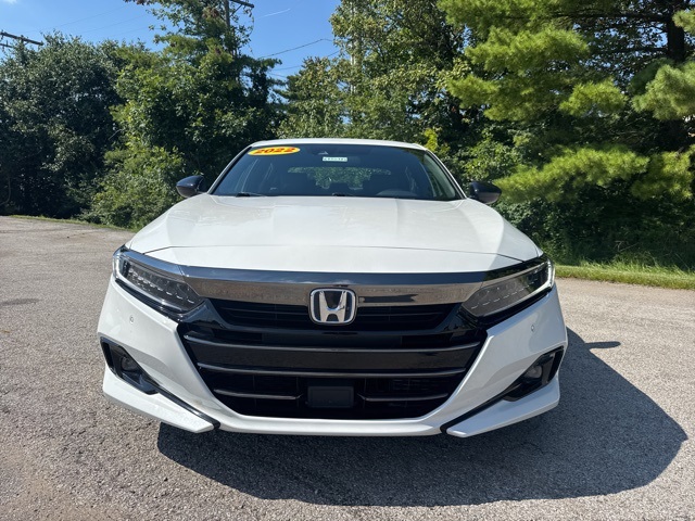 2022 Honda Accord Hybrid Sport photo 2