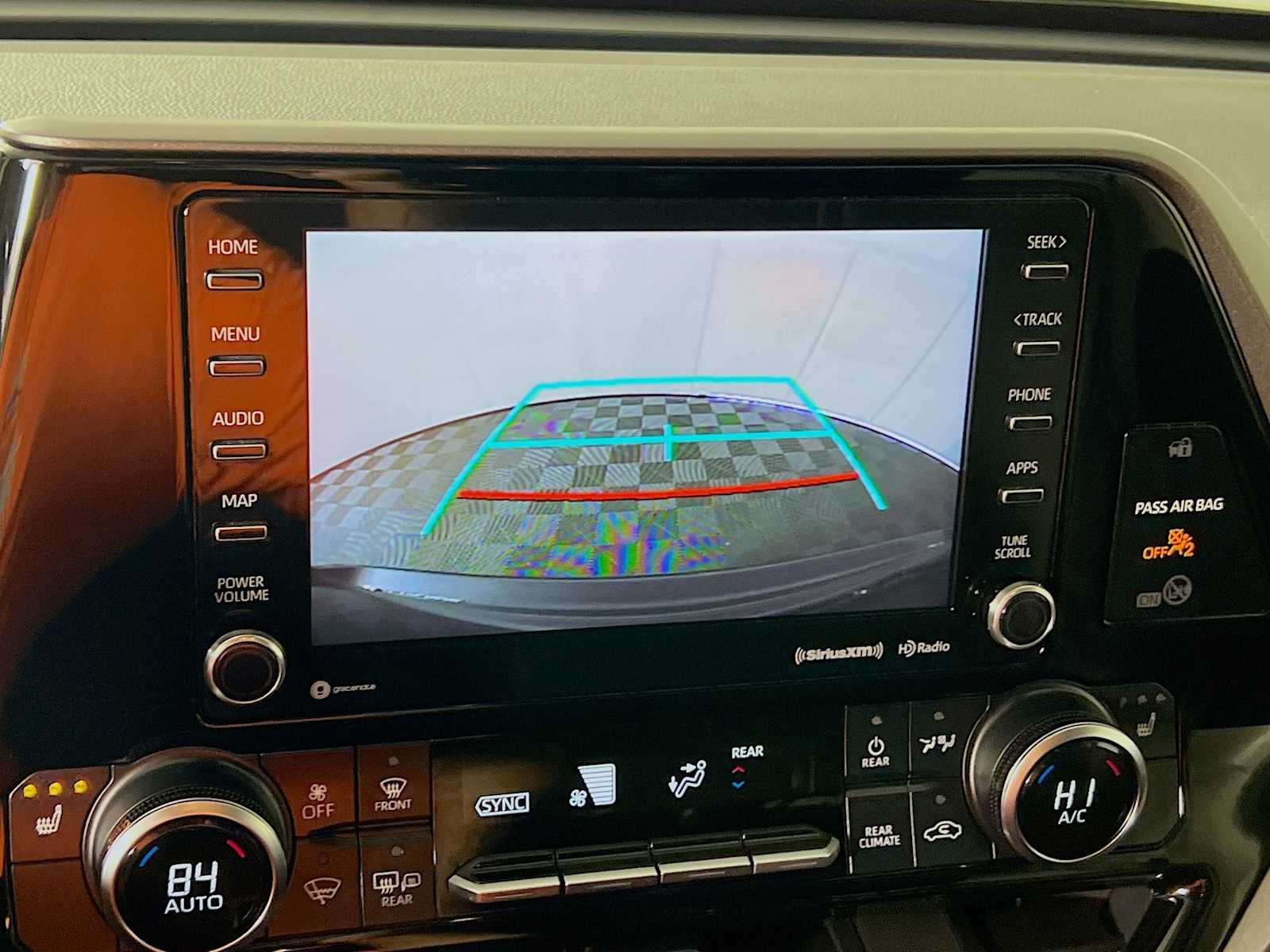 2020 Toyota Highlander XLE photo 13