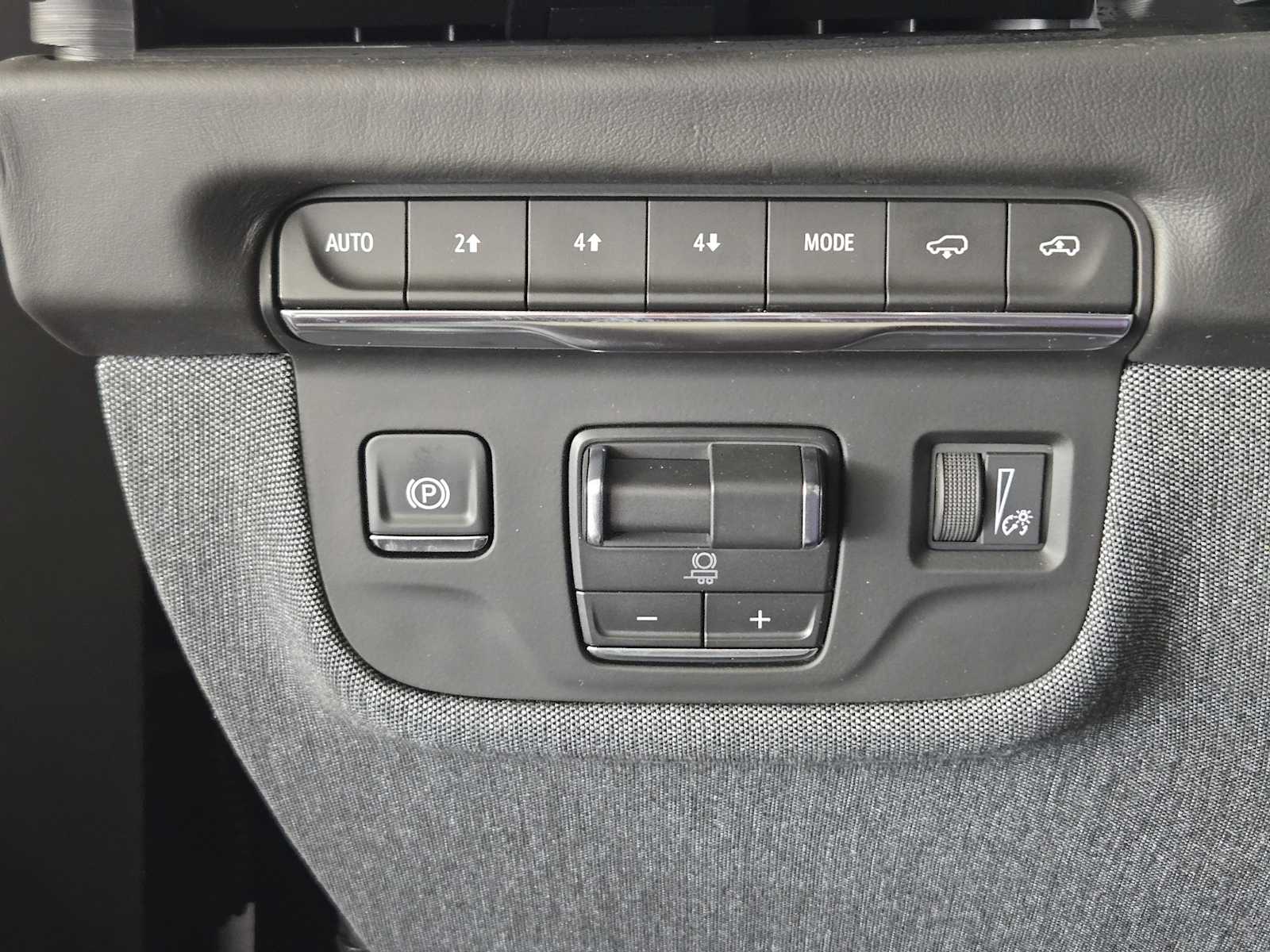 2025 Cadillac Escalade Sport Platinum photo 13