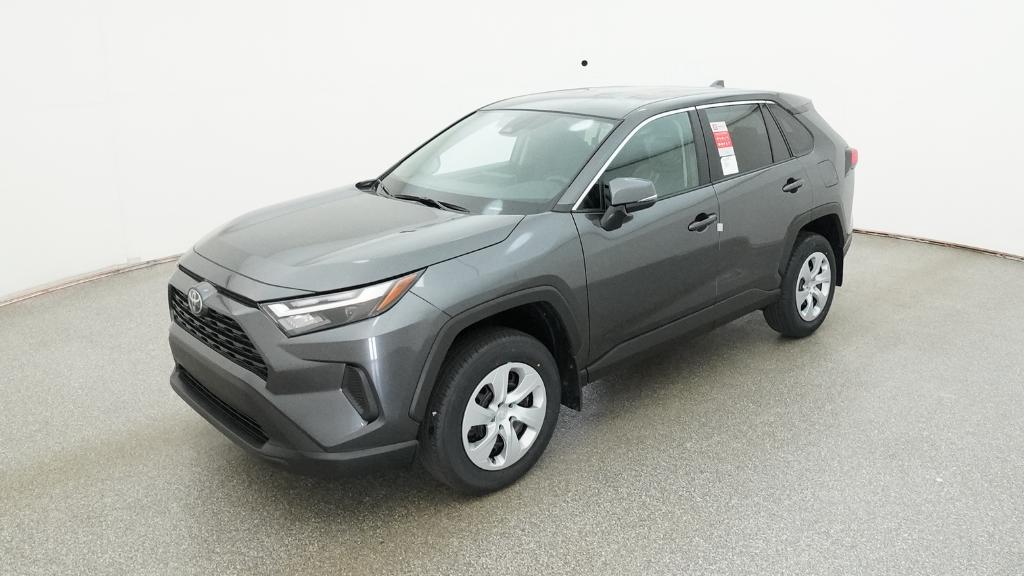 2025 Toyota RAV4 LE's photo