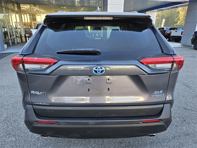 2024 Toyota RAV4 Hybrid XLE photo 4