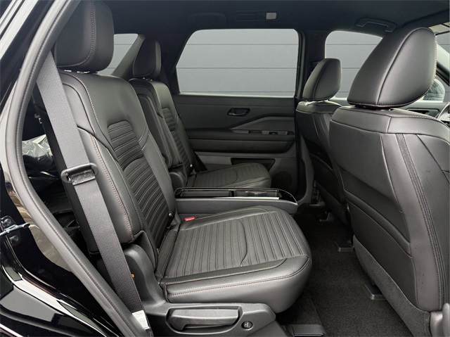 2025 Nissan Pathfinder Rock Creek photo 23