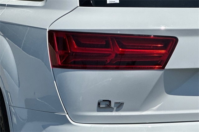 2018 Audi Q7 3.0T Premium Plus photo 25