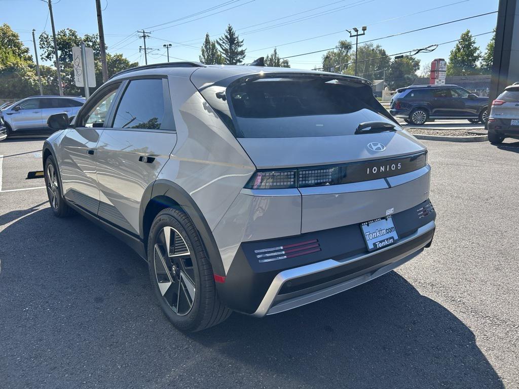 2025 Hyundai Ioniq 5 SEL photo 8