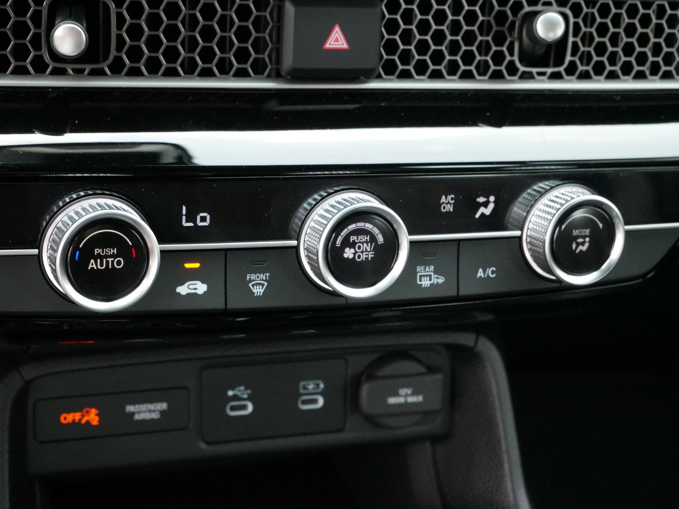 2025 Honda Civic Hatchback Sport photo 23