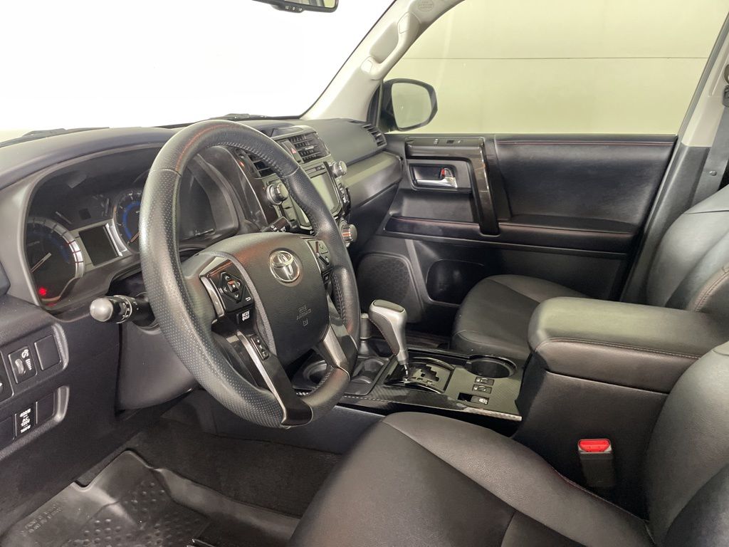 2019 Toyota 4Runner TRD Off-Road Premium photo 21