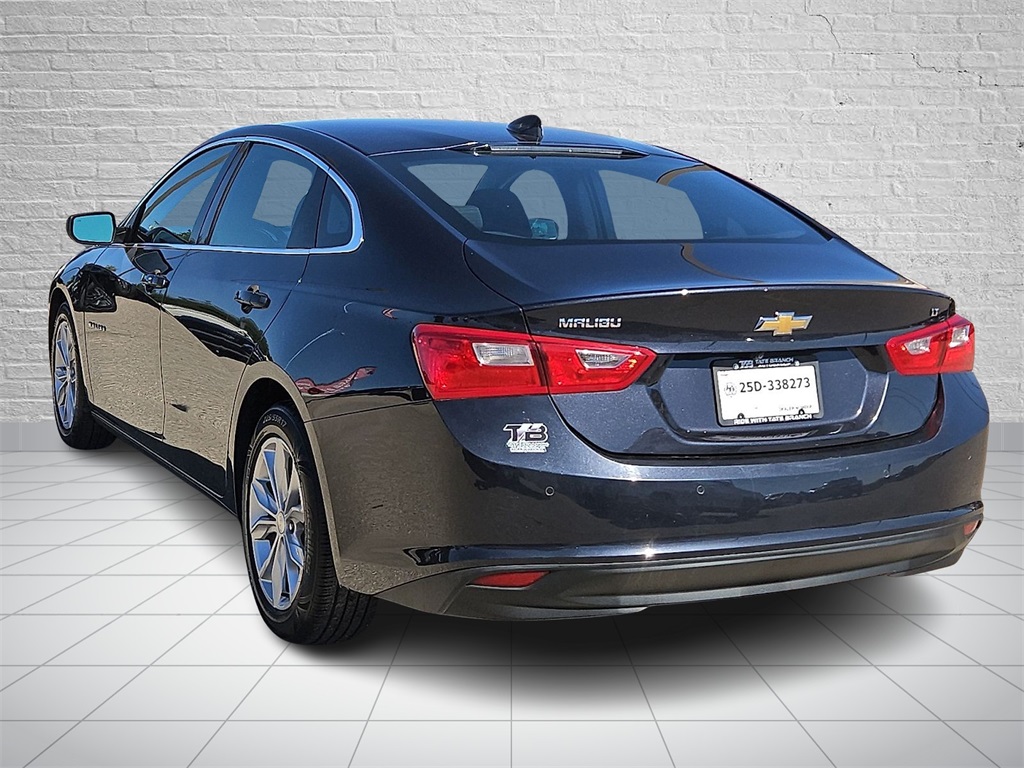 2023 Chevrolet Malibu 1LT photo 3