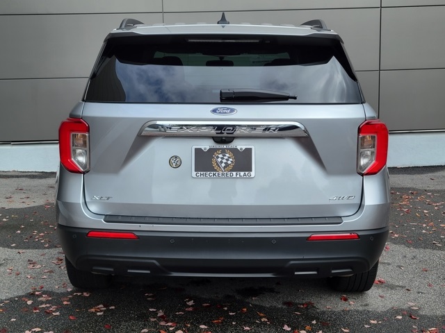 2023 Ford Explorer XLT photo 3