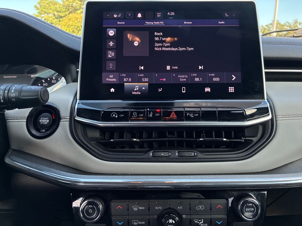 2023 Jeep Compass Limited photo 16