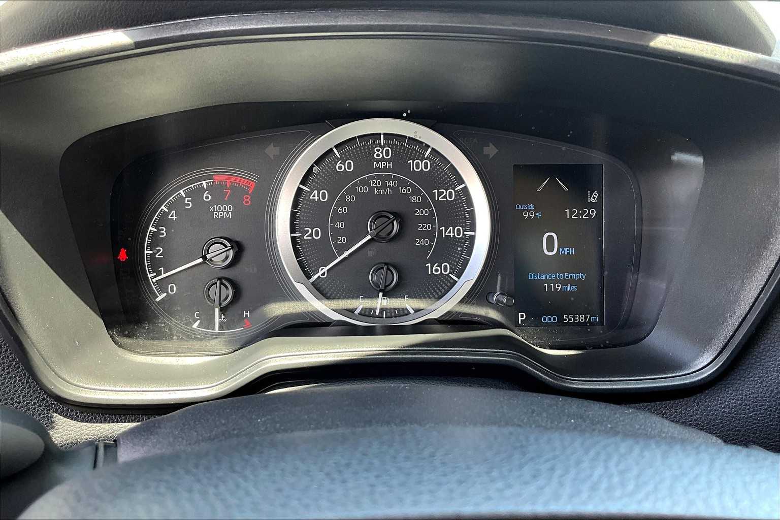 2022 Toyota Corolla LE photo 49