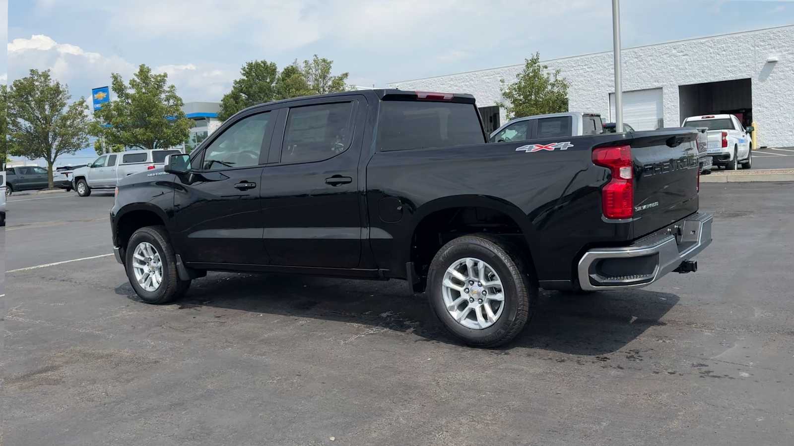 2026 Chevrolet Silverado 1500 LT photo 5