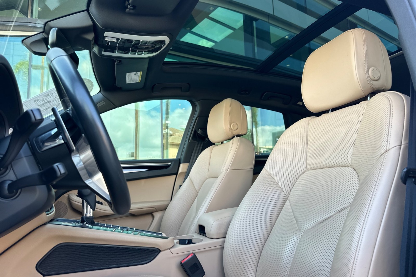 2019 Porsche Macan S photo 6