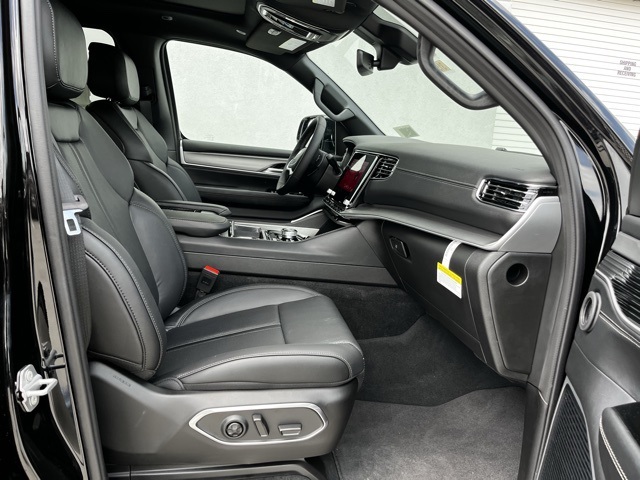 2025 Jeep Wagoneer Limited Series II photo 22