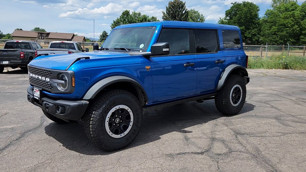 2025 Ford Bronco Badlands photo 3